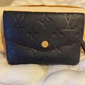 LOUIS VUITTON Key Pouch Epi Leather in Marine Rouge